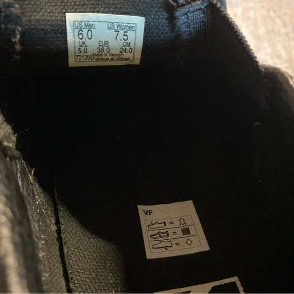 VANS 721356 Shoe M 6 W 7.5 Sneakers Black Ribbed Leather Slip On Skate Casual - Picture 8 of 10